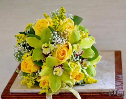 Yellow & Green Wedding Bouquet