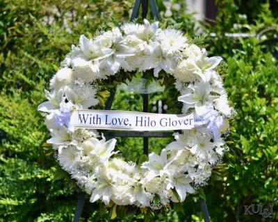 White Oasis Wreath