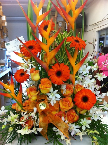 Tropical and rose arrangement