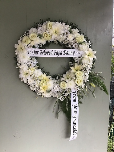 Beautiful Circle Funeral Wreath
