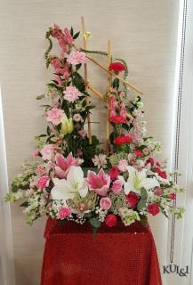 Pink & White Urn Riser