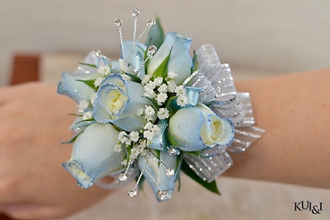Light Blue Glittered Wristlet