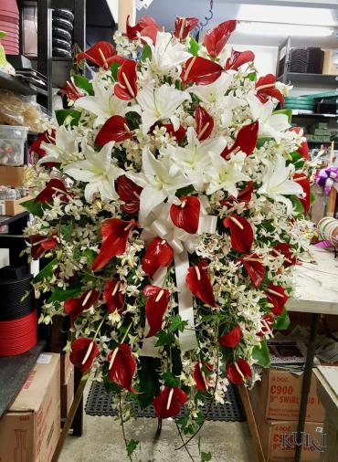 Extra Large White/Red Standing Spray