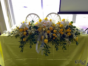 Yellow-Themed Sweetheart Table